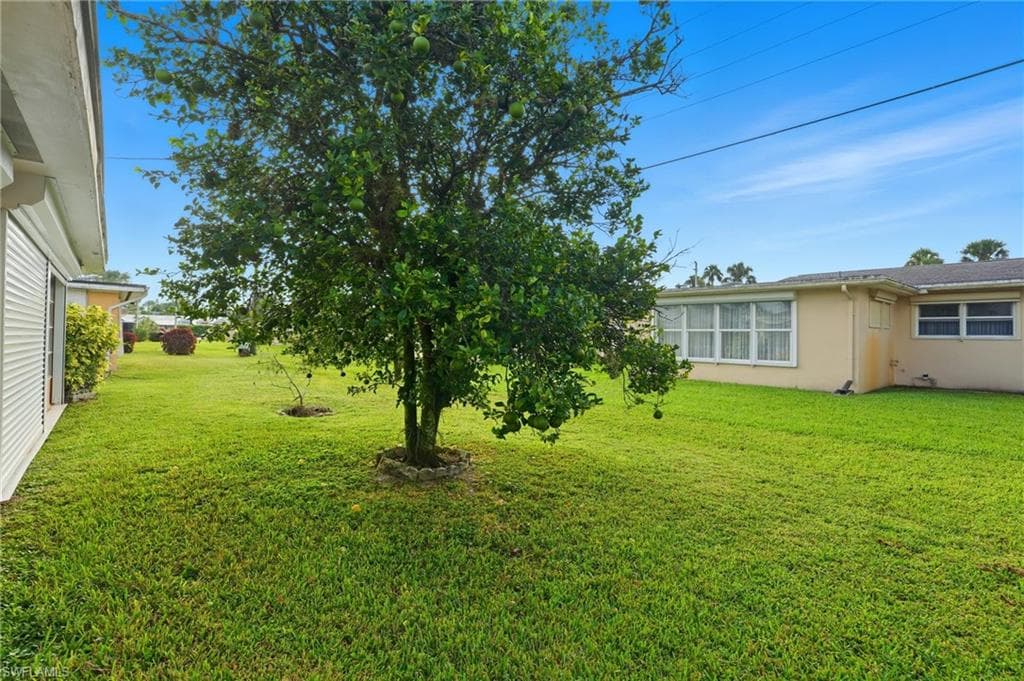 2210 Orchid RD E, LEHIGH ACRES FL 33936-17