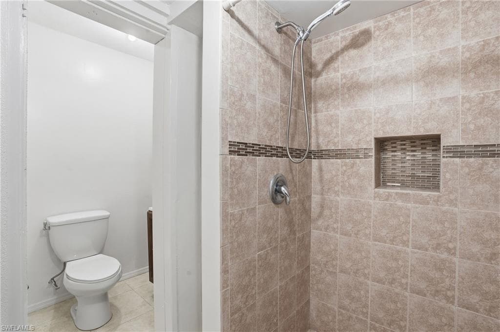 2210 Orchid RD E, LEHIGH ACRES FL 33936-30