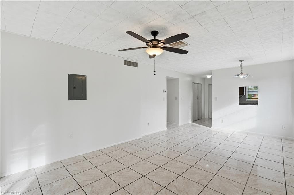 2210 Orchid RD E, LEHIGH ACRES FL 33936-3