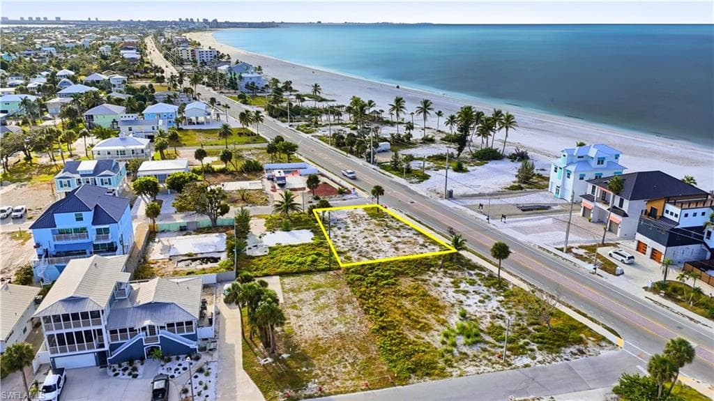 101 Hibiscus DR, FORT MYERS BEACH FL 33931-9