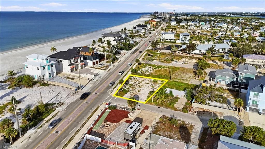 101 Hibiscus DR, FORT MYERS BEACH FL 33931-7