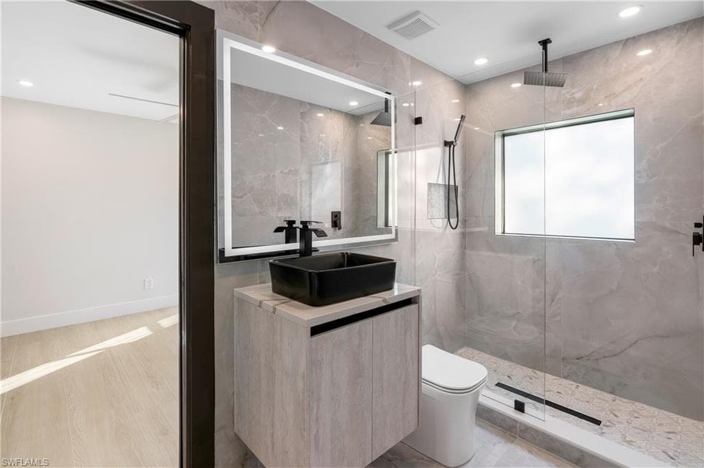 5105 Berkeley DR, NAPLES FL 34112-12