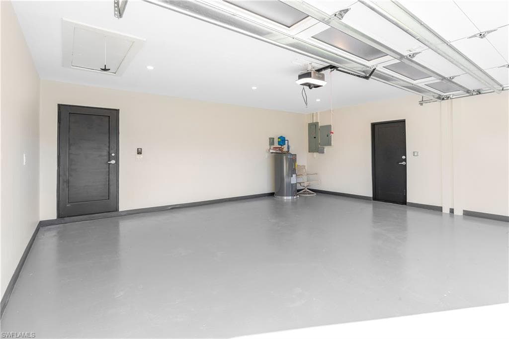 5105 Berkeley DR, NAPLES FL 34112-9