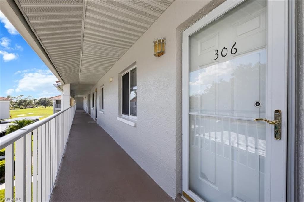 5965 Bloomfield CIR # B306, NAPLES FL 34112-1