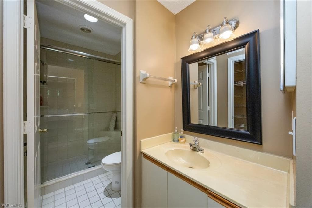 5965 Bloomfield CIR # B306, NAPLES FL 34112-20