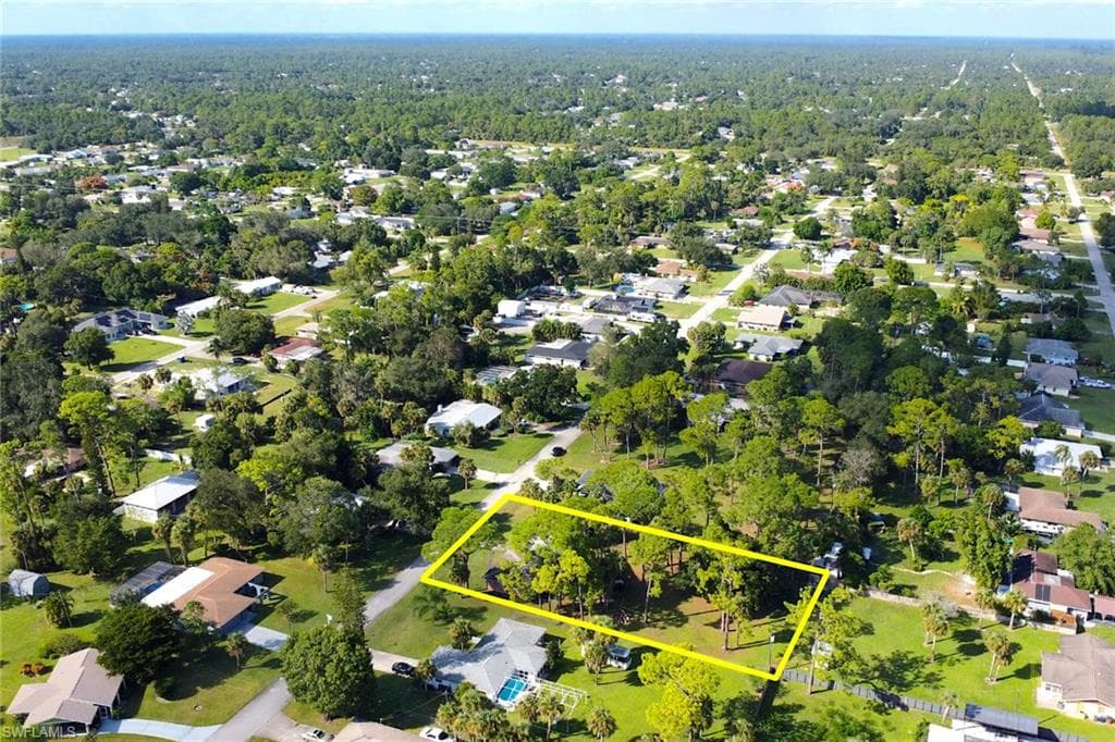 204 Lake AVE, LEHIGH ACRES FL 33936-26