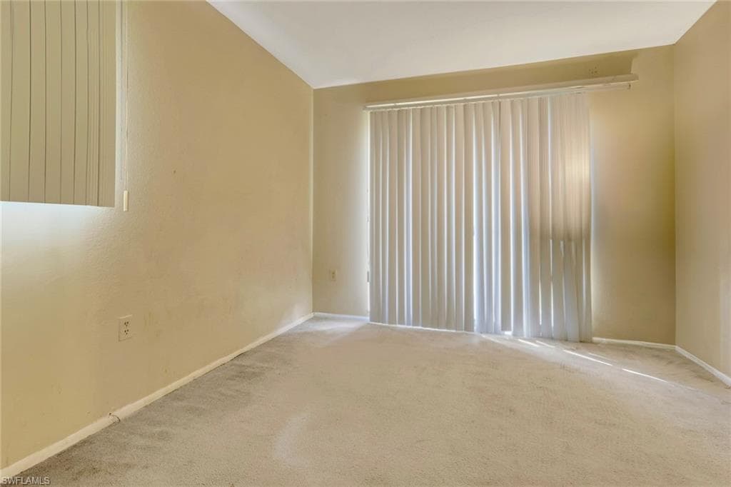 204 Lake AVE, LEHIGH ACRES FL 33936-15