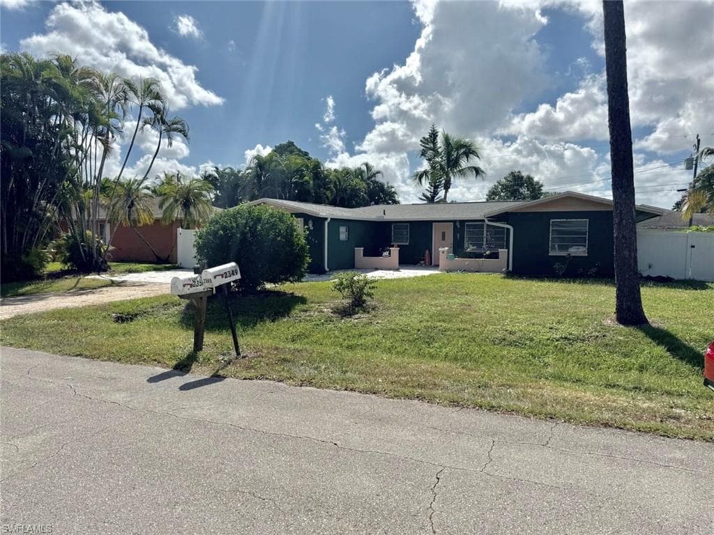 2354 Gorham AVE, FORT MYERS FL 33907-2