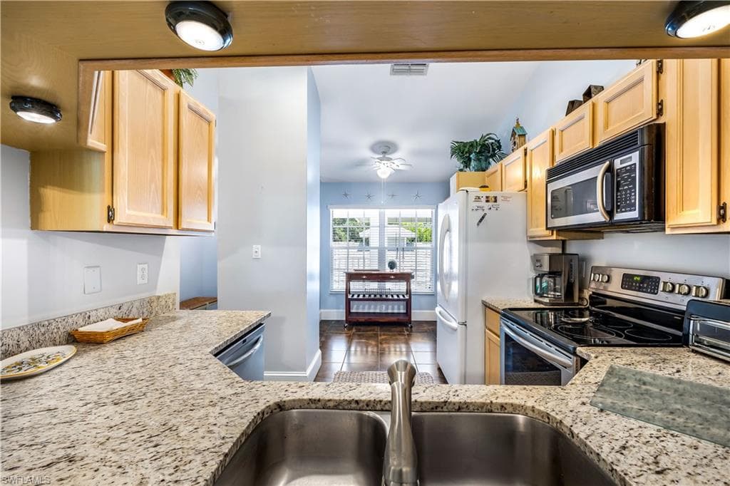 1350 Misty Pines CIR # 204, NAPLES FL 34105-7