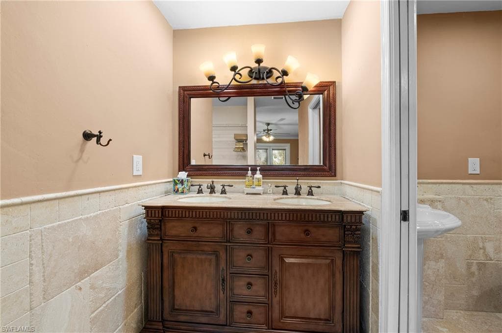 27770 Hacienda East BLVD # 207B, BONITA SPRINGS FL 34135-19