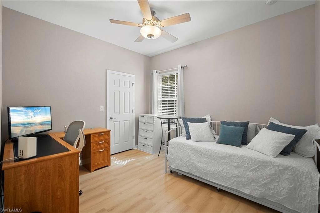 23520 Alamanda DR # 202, ESTERO FL 34135-26