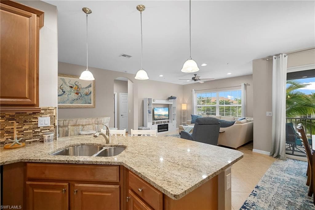 23520 Alamanda DR # 202, ESTERO FL 34135-15