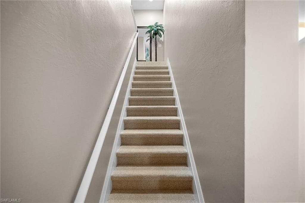 23520 Alamanda DR # 202, ESTERO FL 34135-6