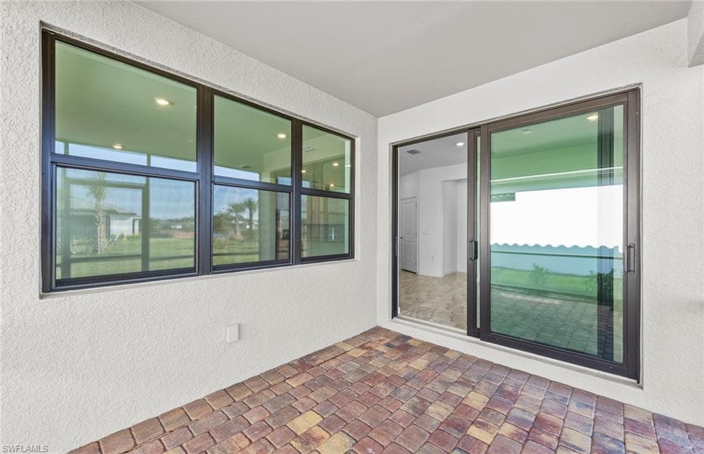 3922 E Hampton CIR, ALVA FL 33920-21