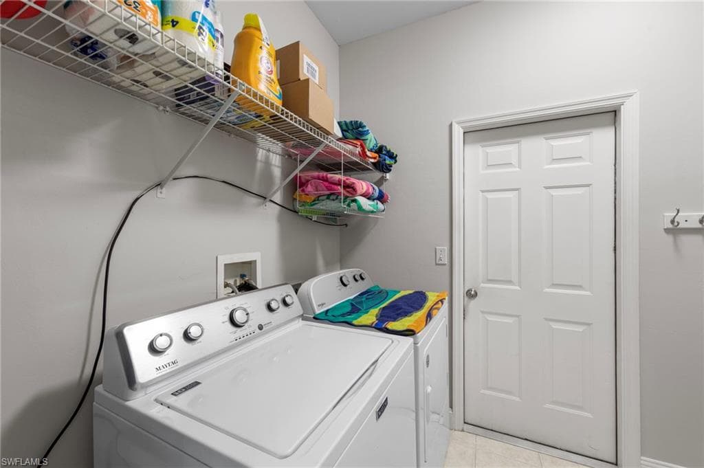 11528 Woodmount LN, ESTERO FL 33928-35