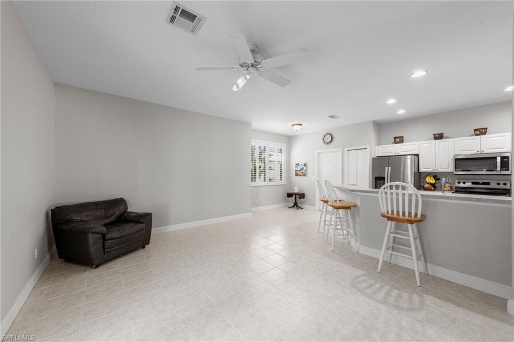 11528 Woodmount LN, ESTERO FL 33928-17