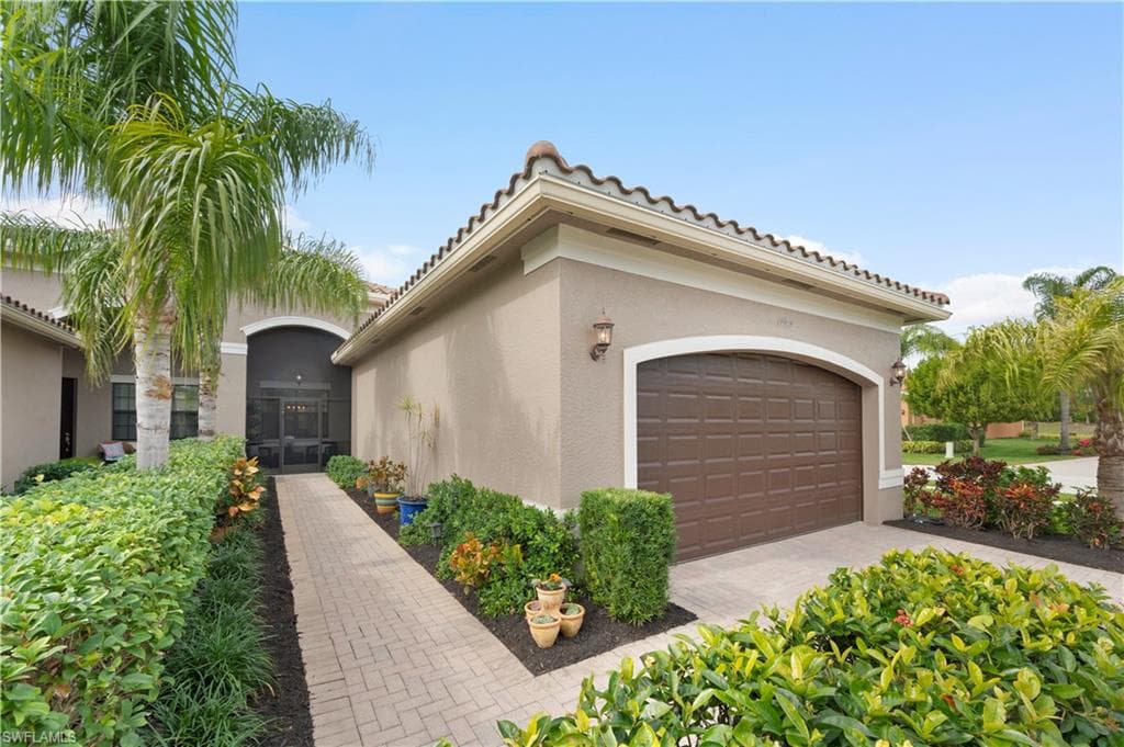 11989 Five Waters CIR, FORT MYERS FL 33913-2