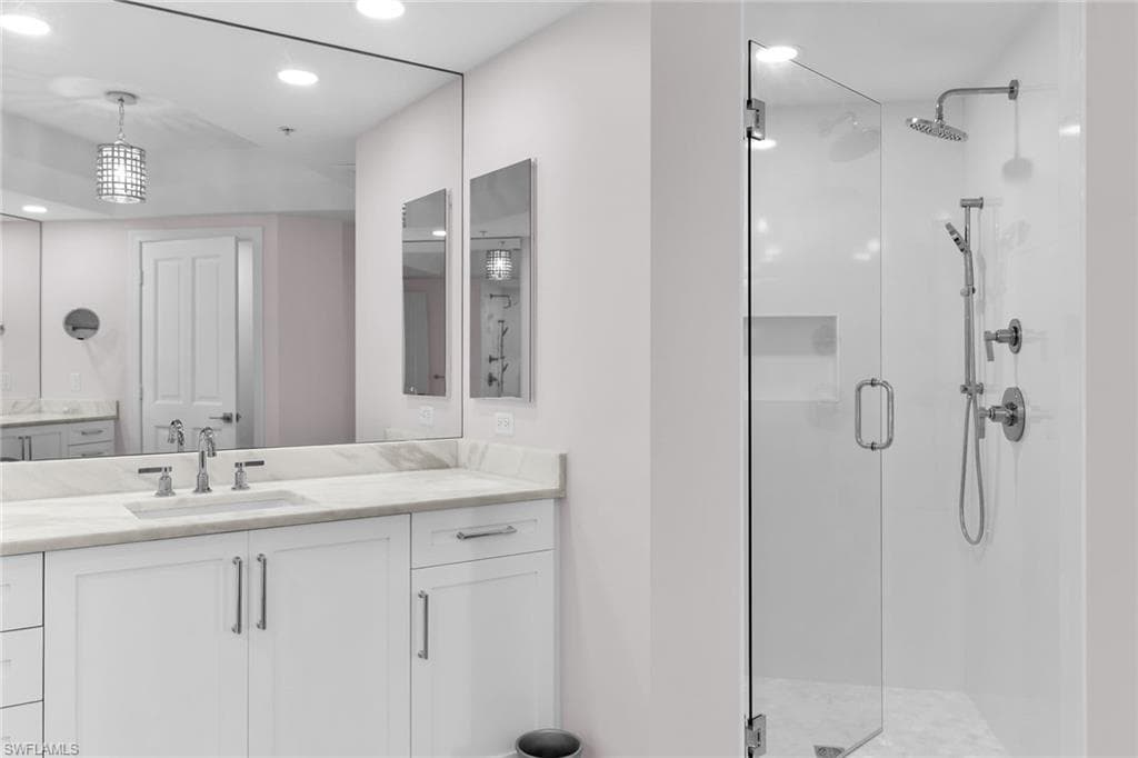 1060 Borghese LN # 803, NAPLES FL 34114-22