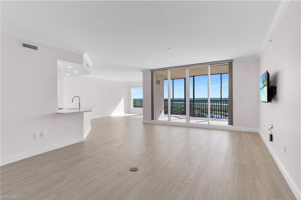 1060 Borghese LN # 803, NAPLES FL 34114-4