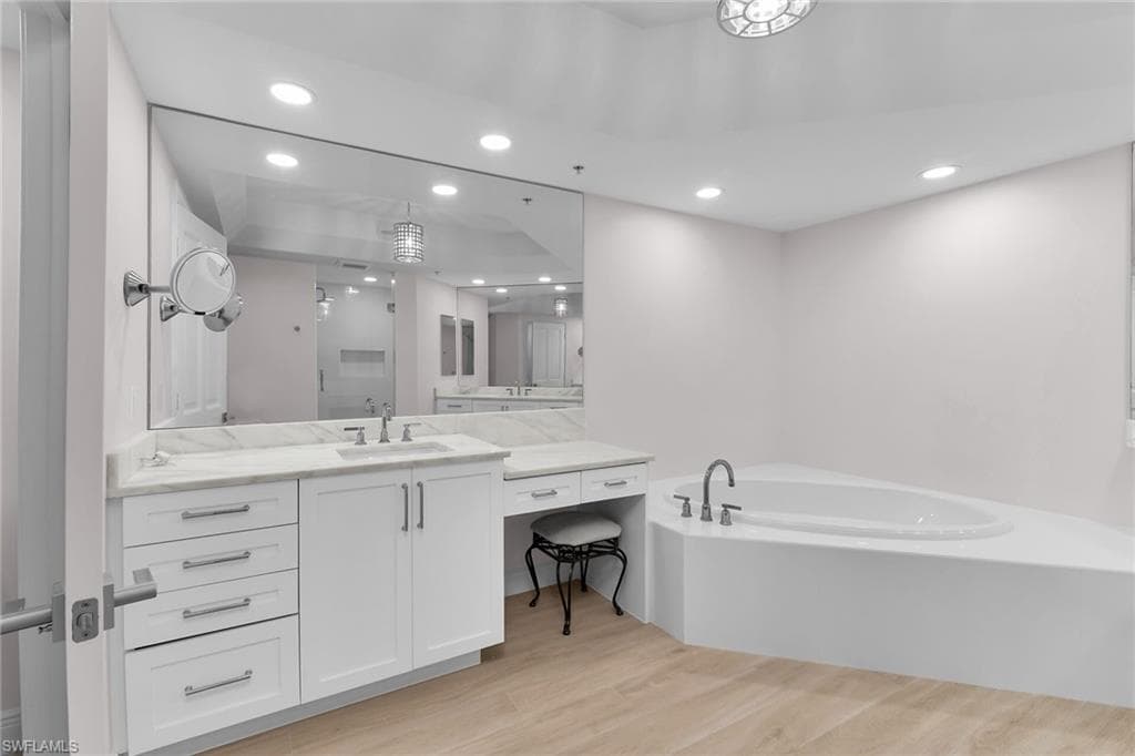 1060 Borghese LN # 803, NAPLES FL 34114-8