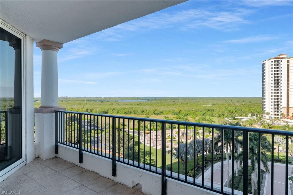 1060 Borghese LN # 803, NAPLES FL 34114-23