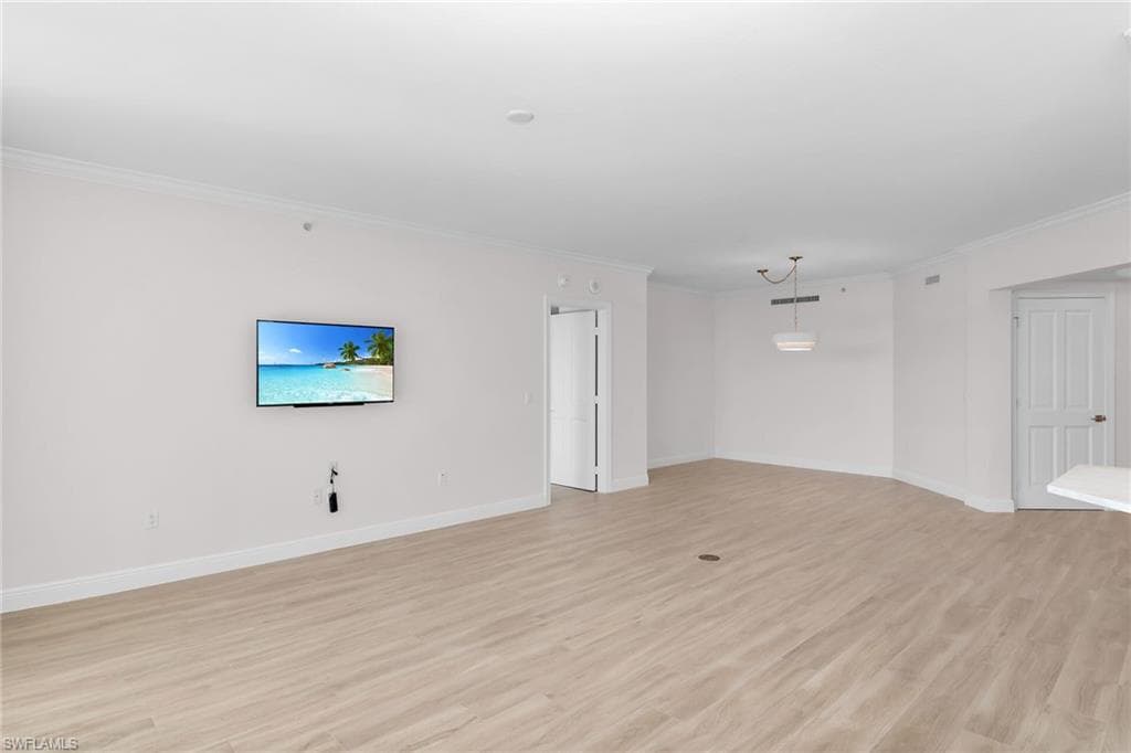 1060 Borghese LN # 803, NAPLES FL 34114-10