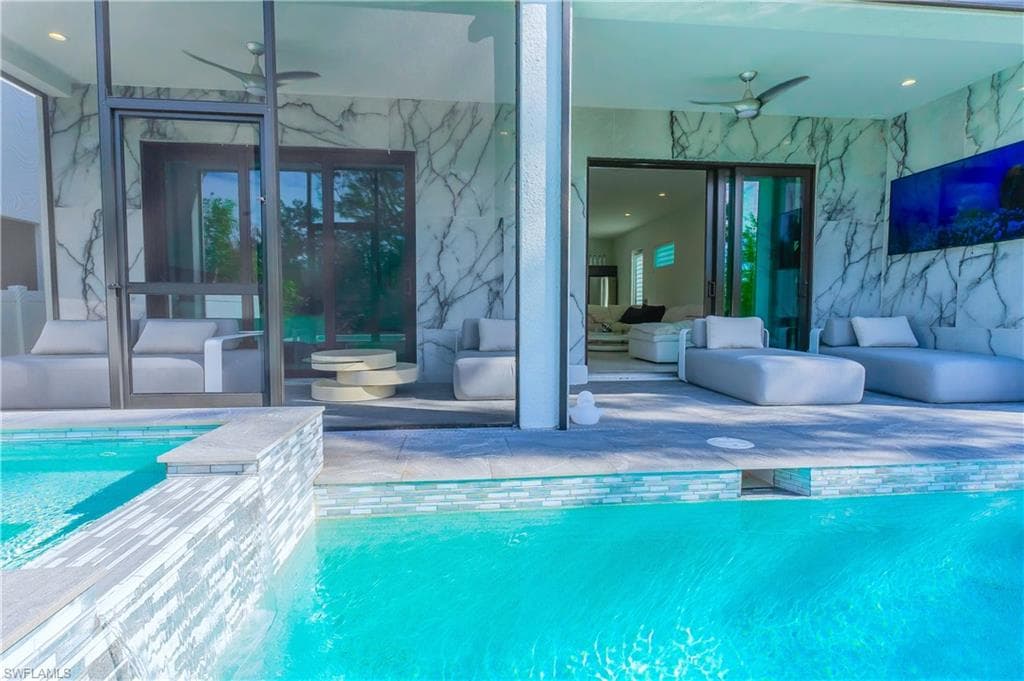 4064 Full Moon CT, NAPLES FL 34112-1