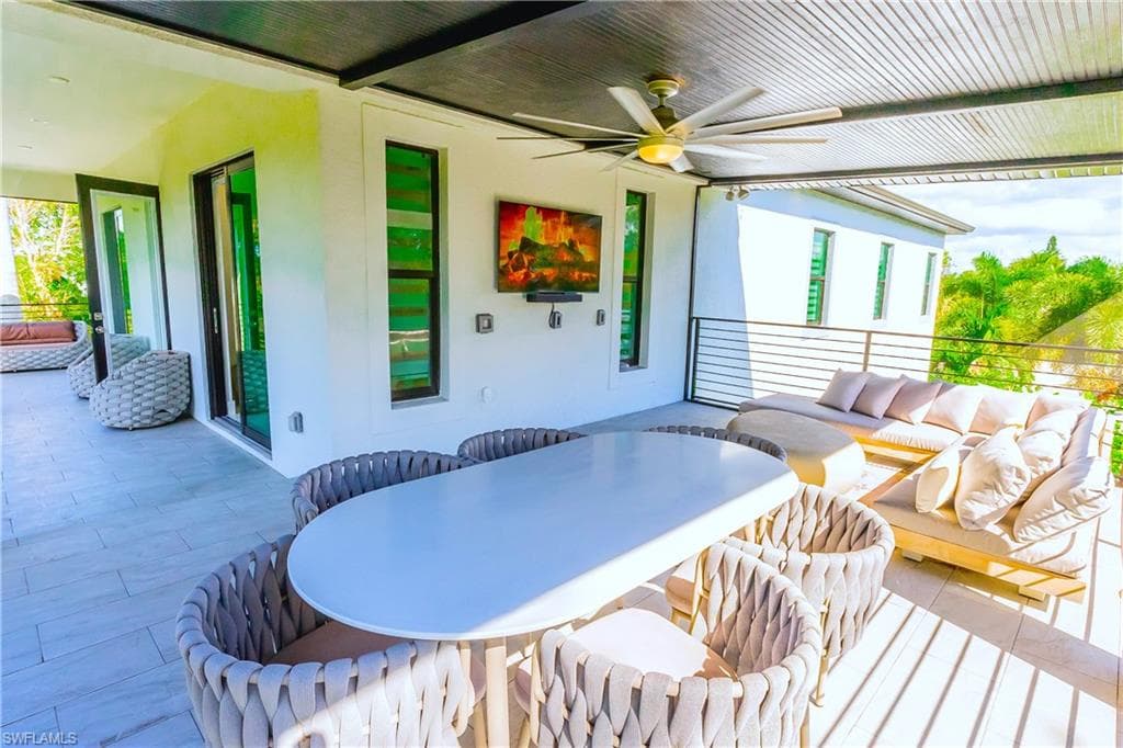 4064 Full Moon CT, NAPLES FL 34112-12