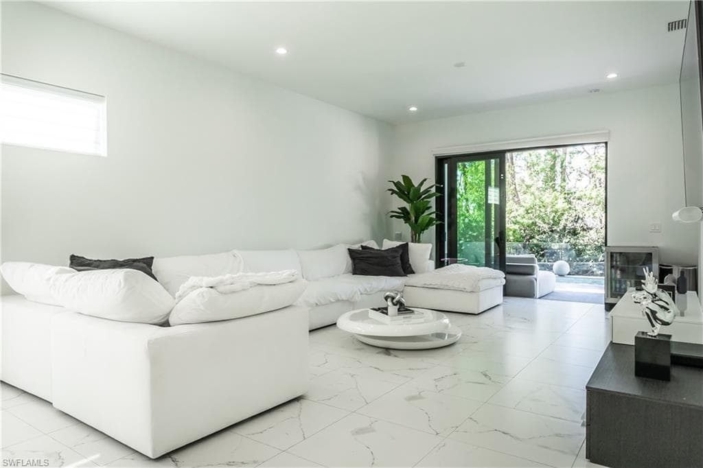 4064 Full Moon CT, NAPLES FL 34112-21