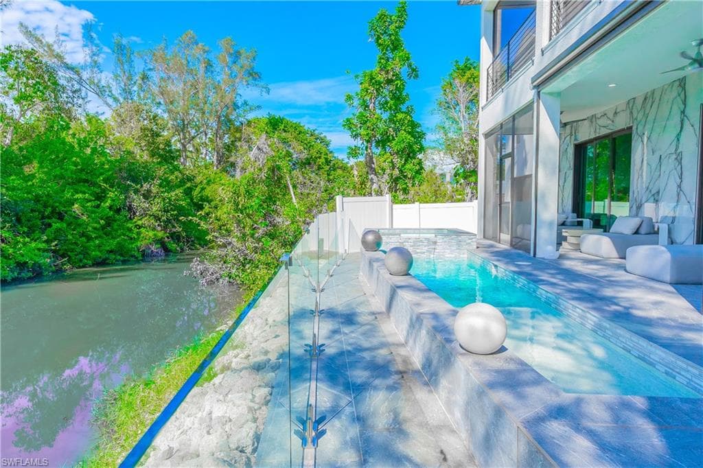 4064 Full Moon CT, NAPLES FL 34112-4