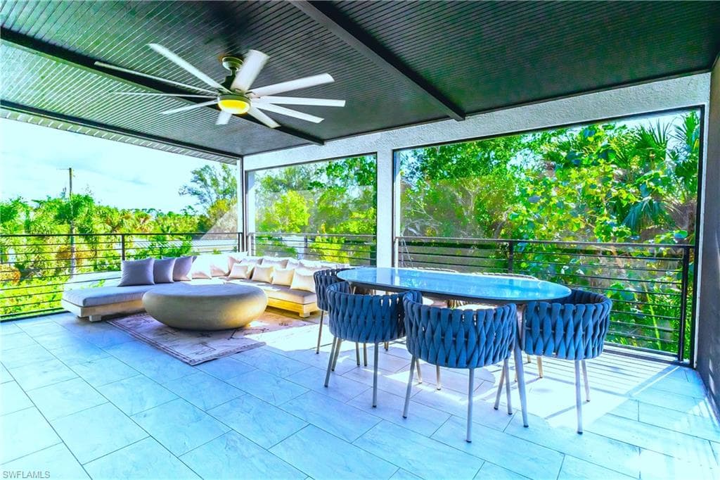 4064 Full Moon CT, NAPLES FL 34112-13