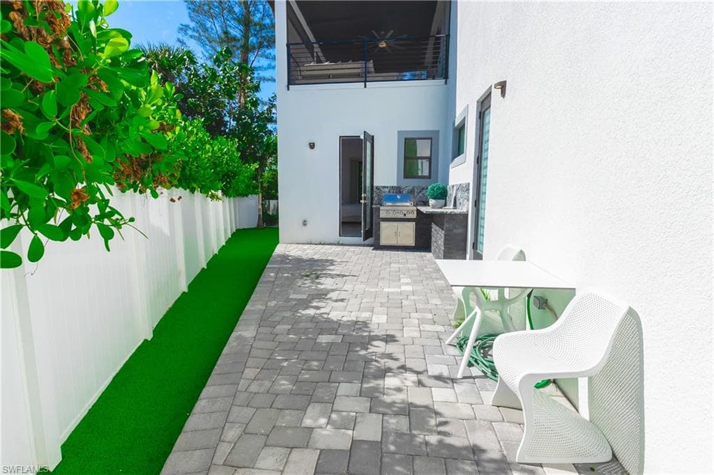 4064 Full Moon CT, NAPLES FL 34112-7