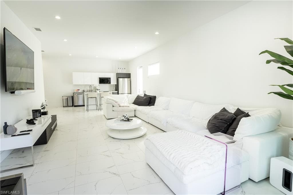 4064 Full Moon CT, NAPLES FL 34112-20