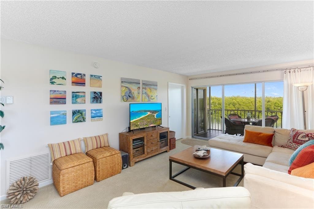 26371 Hickory BLVD # 304, BONITA SPRINGS FL 34134-4