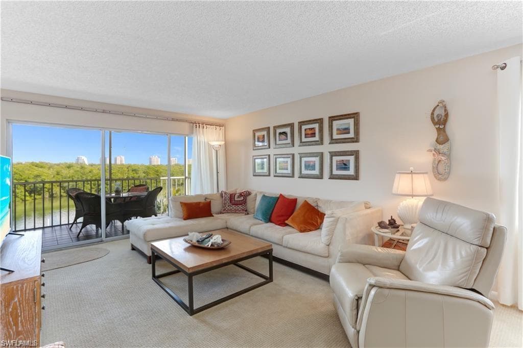 26371 Hickory BLVD # 304, BONITA SPRINGS FL 34134-3