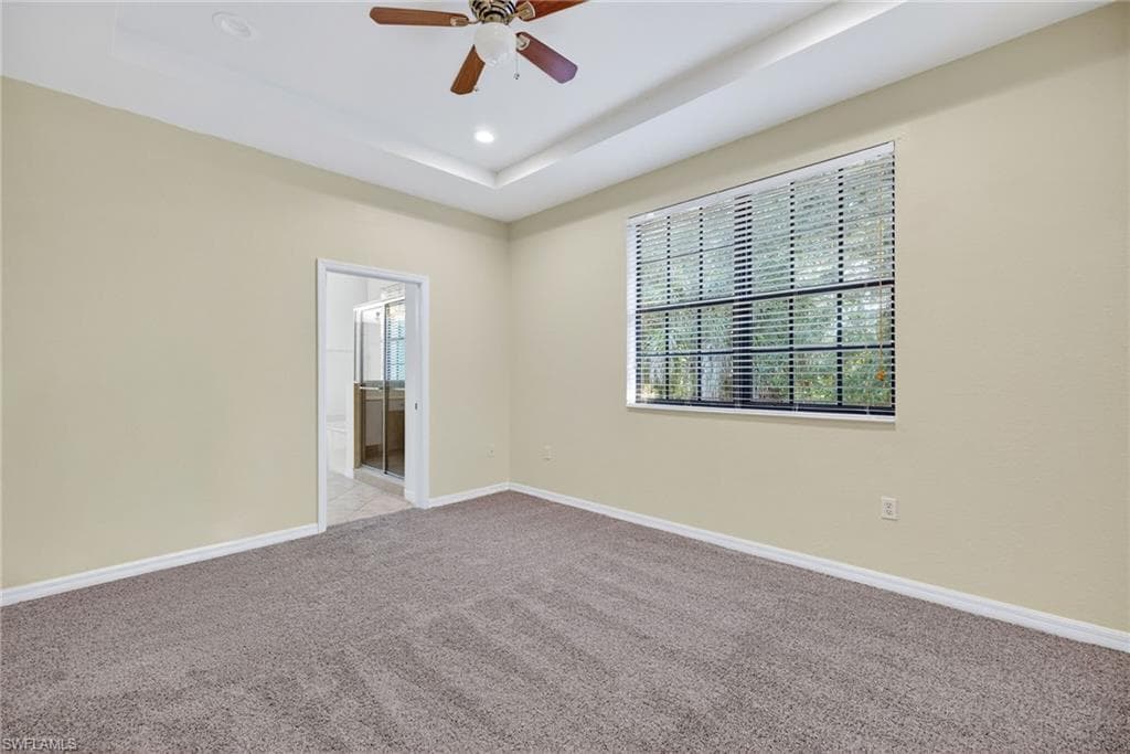 7666 Bristol CIR, NAPLES FL 34120-7