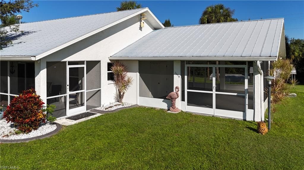 1159 Lock LN, MOORE HAVEN FL 33471-5