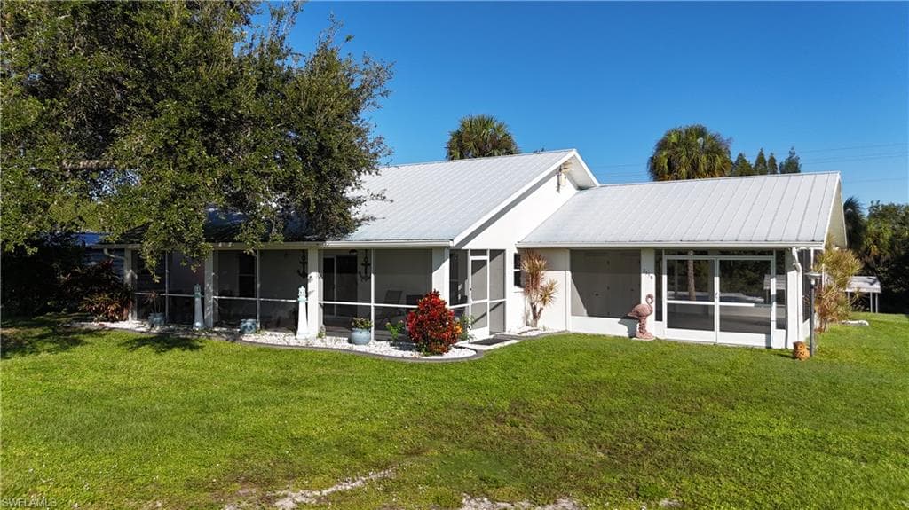 1159 Lock LN, MOORE HAVEN FL 33471-4