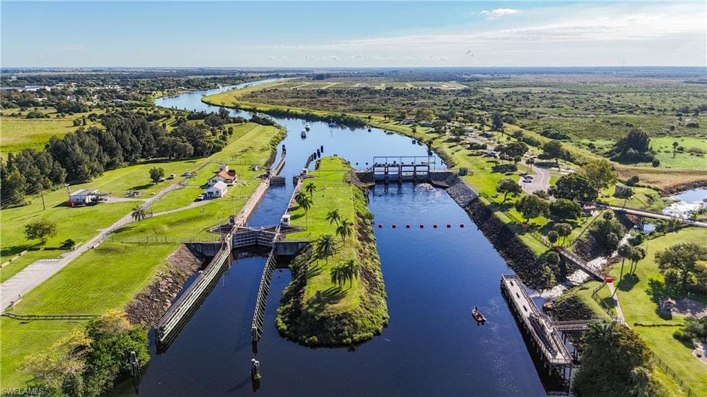 1159 Lock LN, MOORE HAVEN FL 33471-34