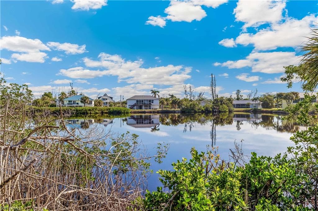 1965 Roseate LN, SANIBEL FL 33957-16