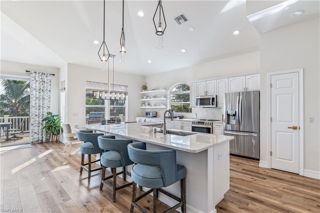 1965 Roseate LN, SANIBEL FL 33957-9