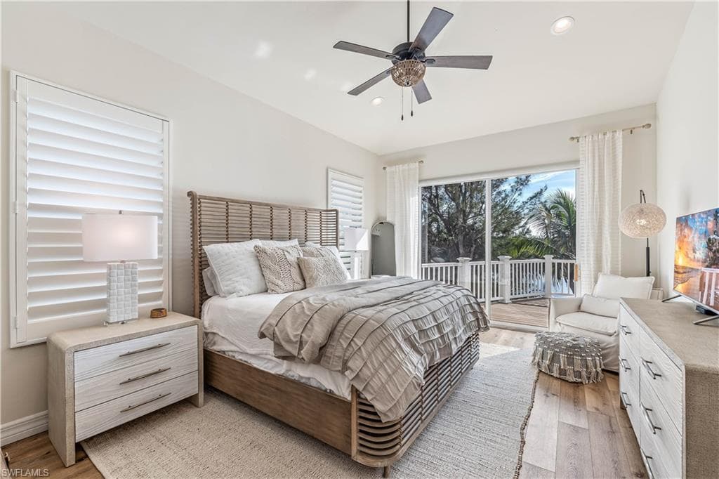 1965 Roseate LN, SANIBEL FL 33957-20