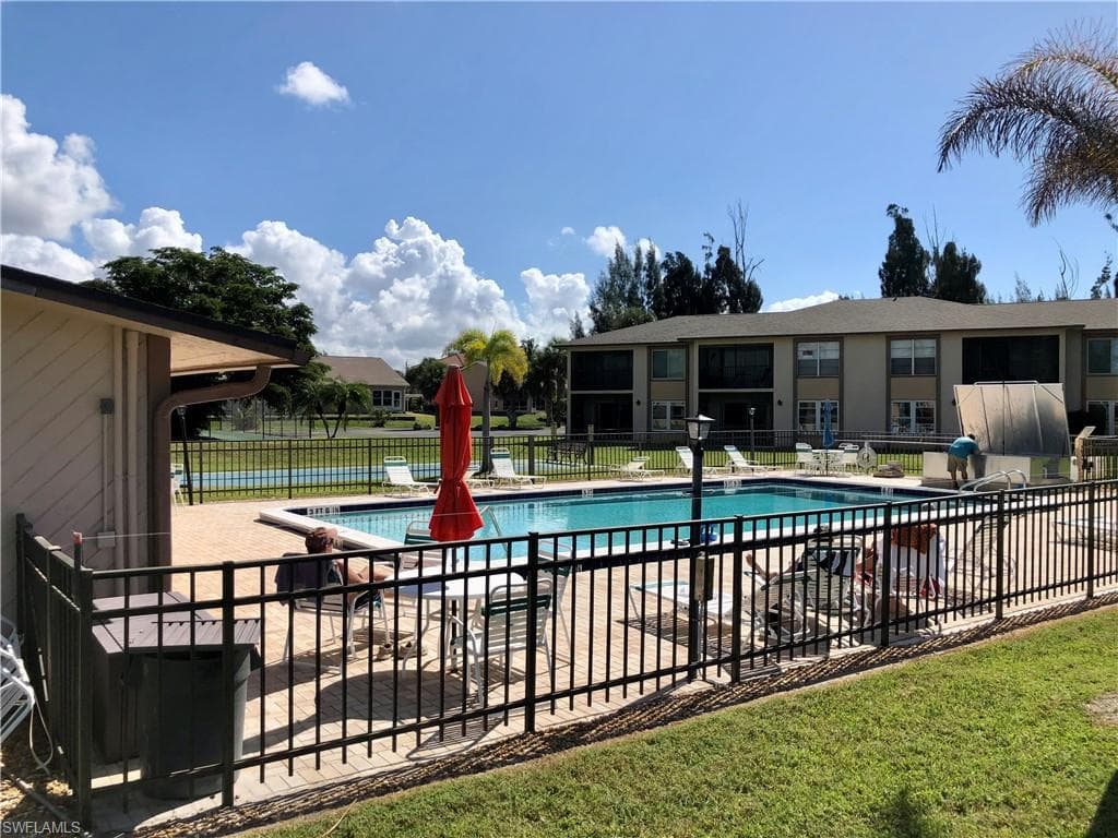 16881 Davis RD # 214, FORT MYERS FL 33908-42