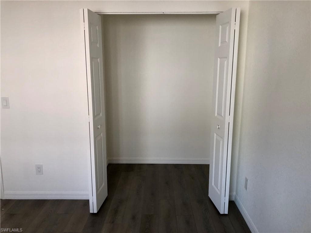 16881 Davis RD # 214, FORT MYERS FL 33908-23