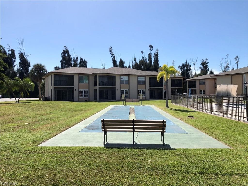 16881 Davis RD # 214, FORT MYERS FL 33908-47