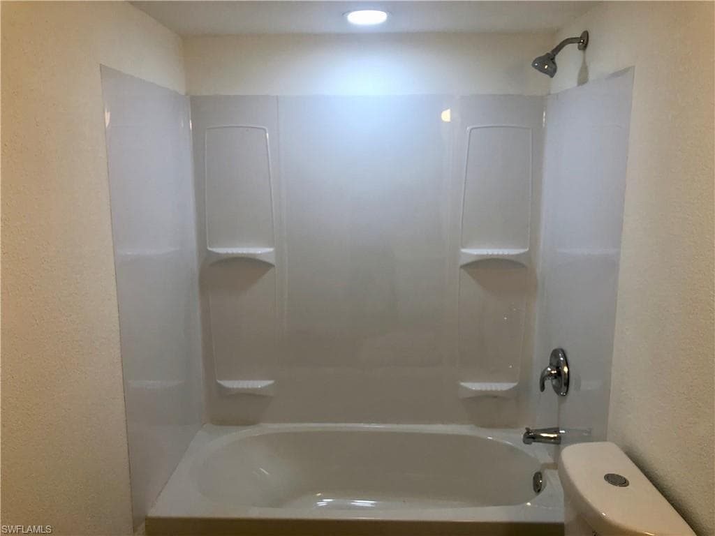 16881 Davis RD # 214, FORT MYERS FL 33908-30