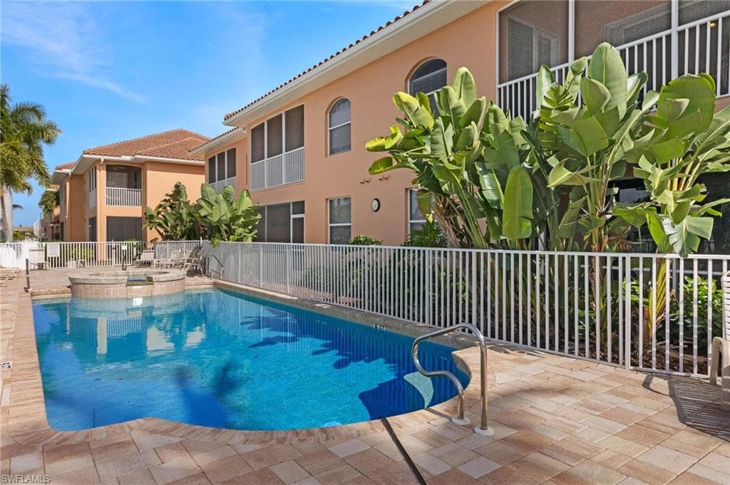 4566 SE 5th PL # 105, CAPE CORAL FL 33904-25