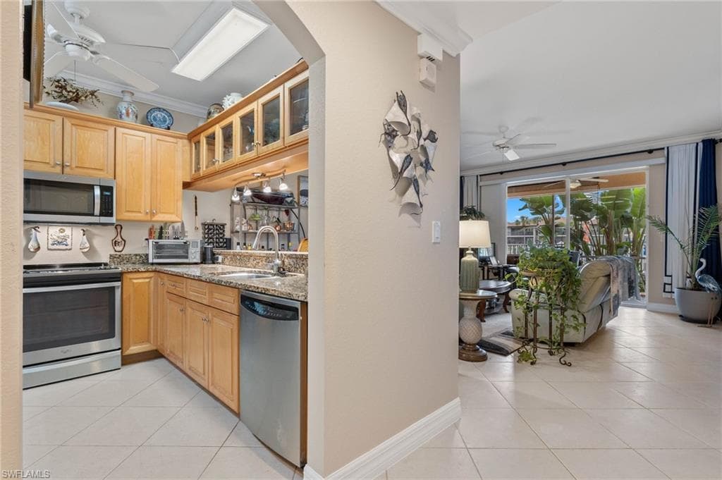 4566 SE 5th PL # 105, CAPE CORAL FL 33904-4