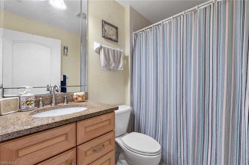 4566 SE 5th PL # 105, CAPE CORAL FL 33904-18