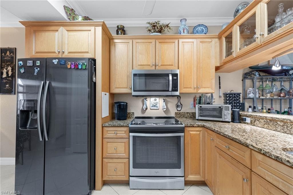 4566 SE 5th PL # 105, CAPE CORAL FL 33904-3